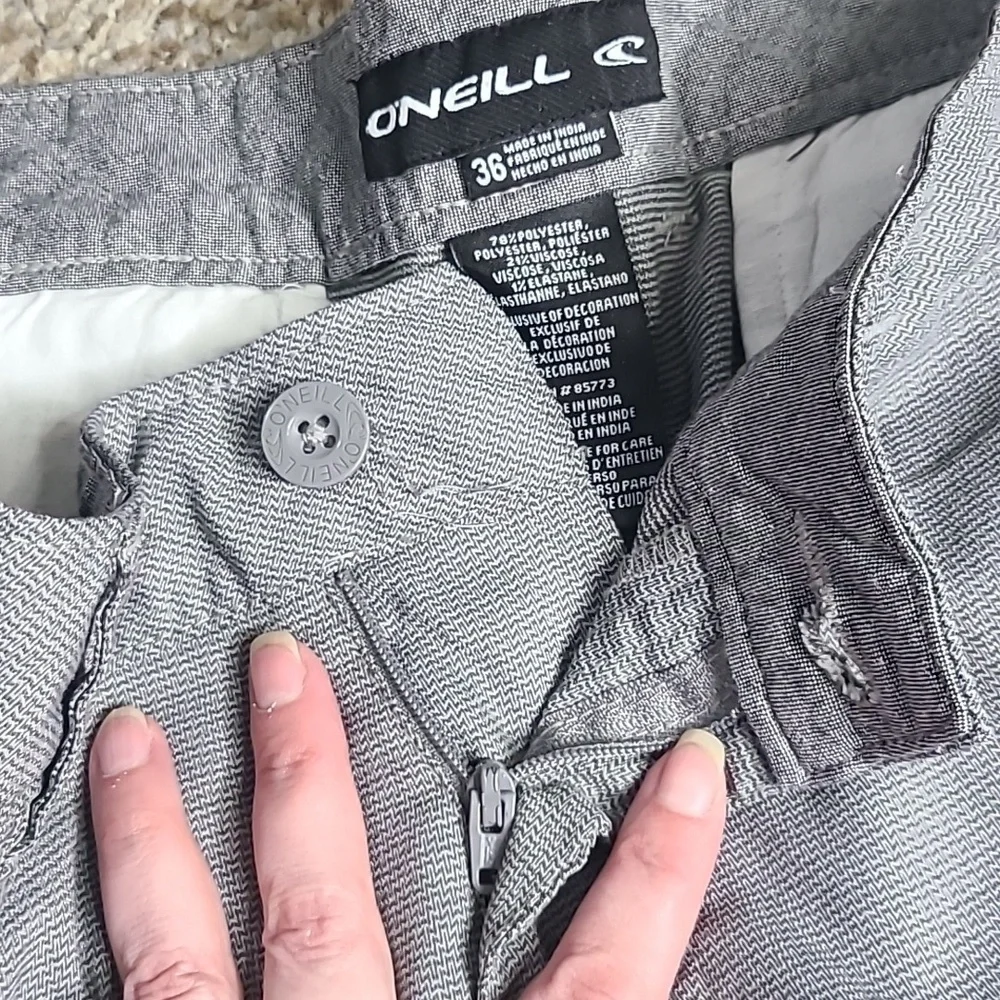 O'Neill Men's Light Gray Flat Front Shorts
